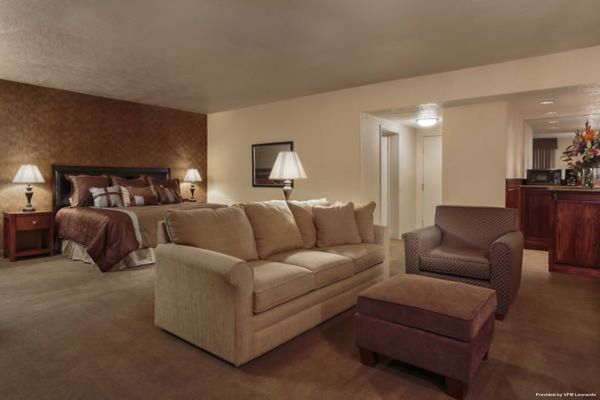 HIGH DESERT INN (Elko)